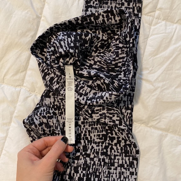 Lululemon Align Tights / high rise - Size 4 - Picture 3 of 3